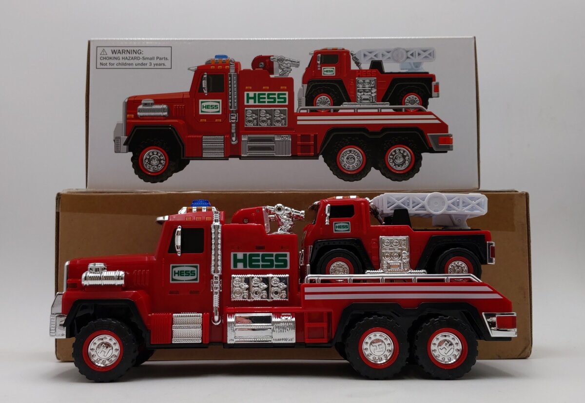 Hess Fire Truck And Ladder Rescue NIB