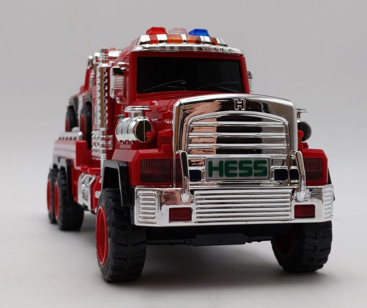Hess Fire Truck And Ladder Rescue NIB