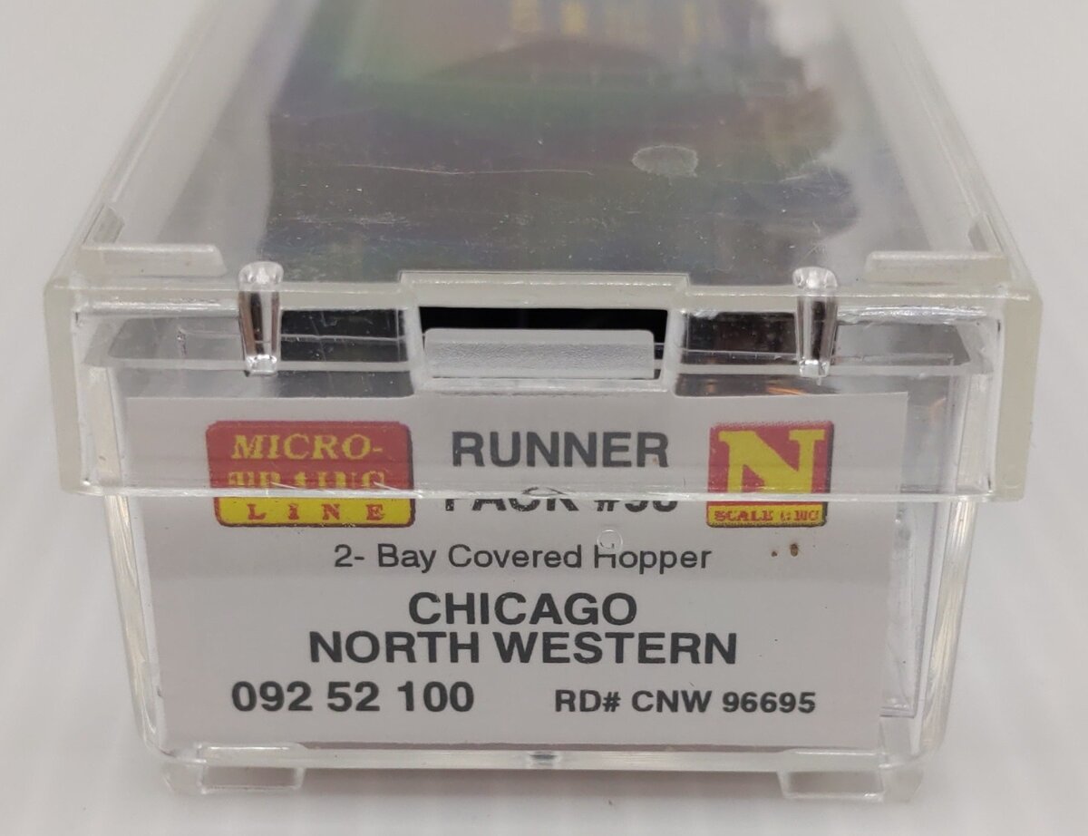 Micro-Trains 09252100 N Chicago North Western 2-Bay Covered Hopper #96695 LN/Box