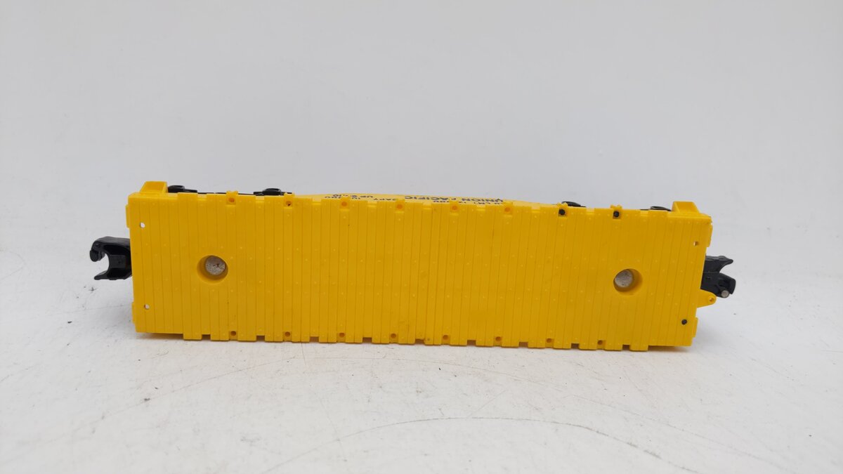 Lionel 6-9020 O Gauge Union Pacific Short Flatcar EX