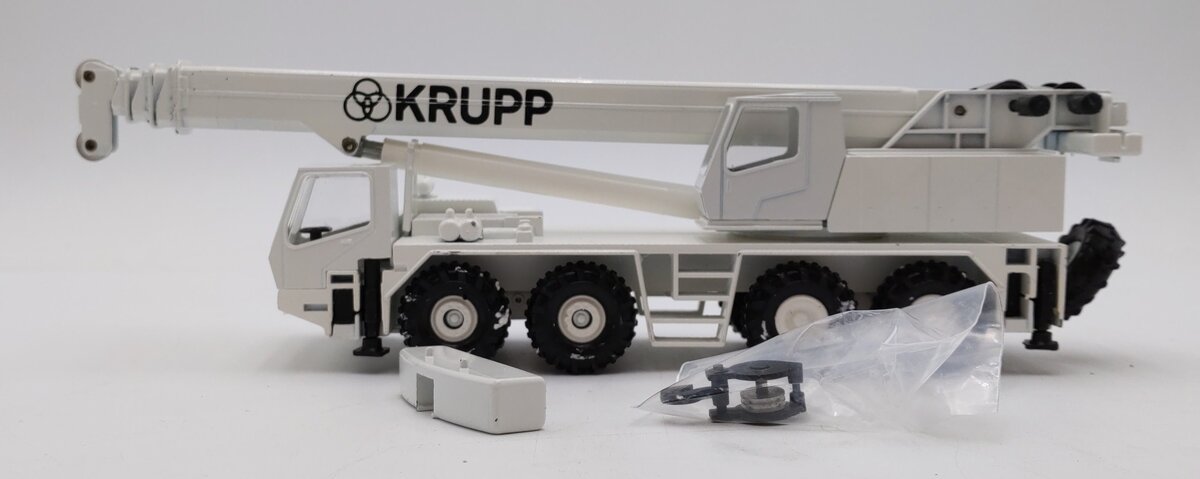 KRUPP 1:50 Scale KMK 3045 Telescopic Crane VG