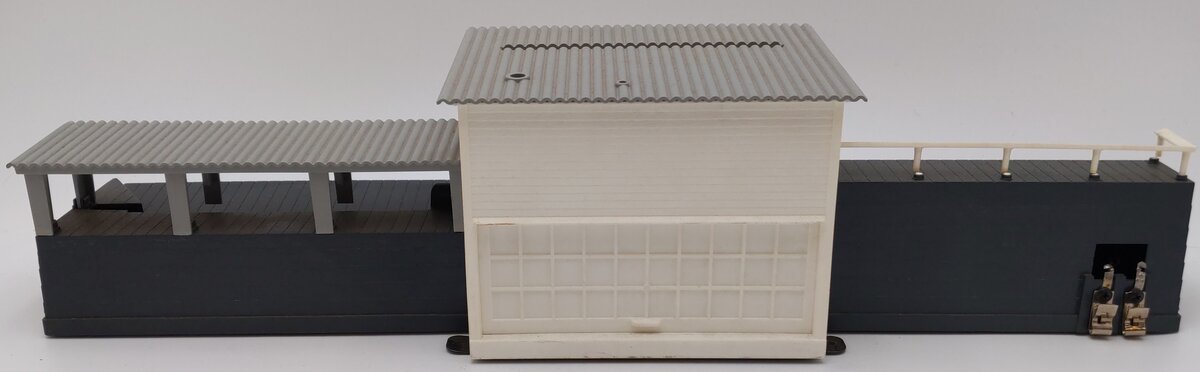 Lionel 6-2301 O Gauge Operating Sawmill/Box