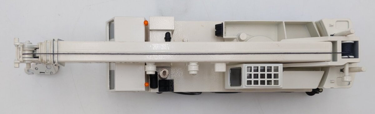 KRUPP 1:50 Scale  KMK 3045 3 Axle telescopic crane model VG