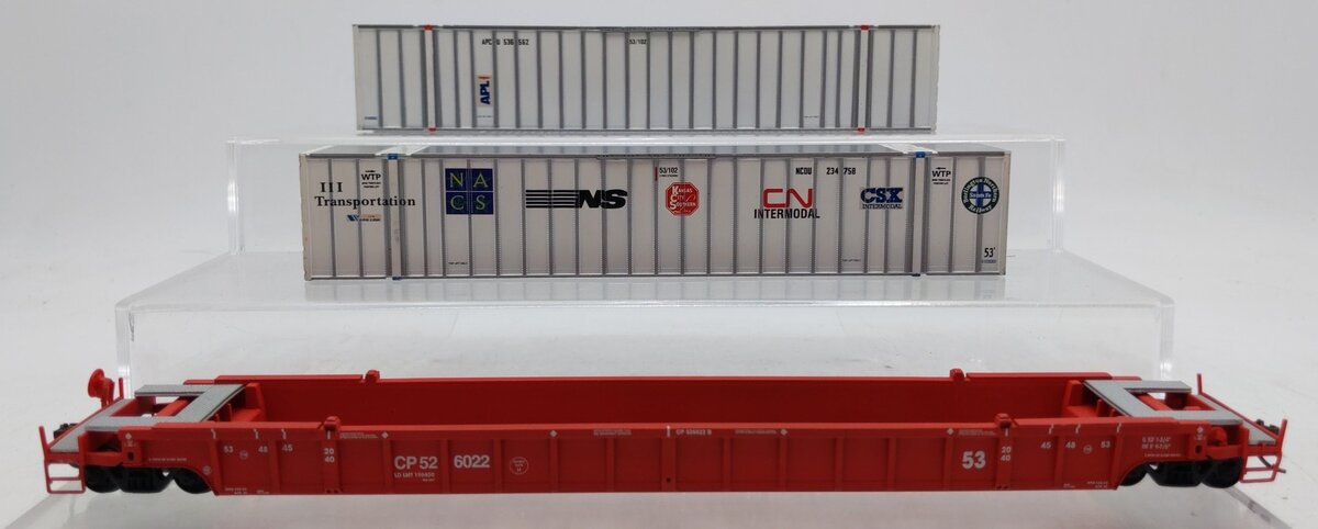 Walthers HO Scale Canadian Pacific Stack Car w/2 Containers #526022 EX