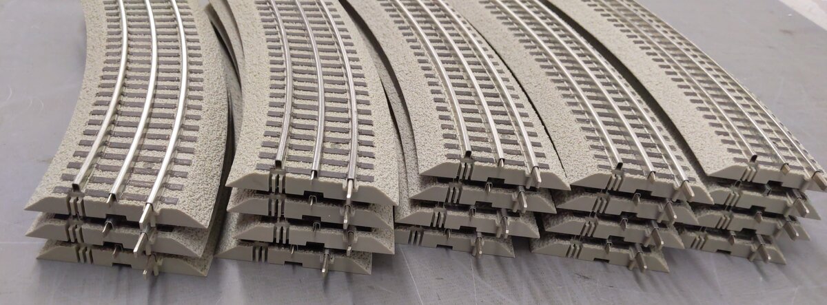 Lionel 6-12043 FasTrack O48 Curved Track Sections (19) EX