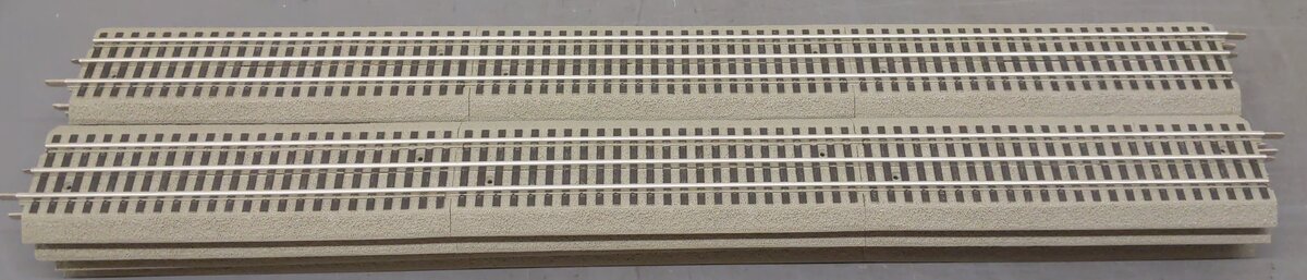 Lionel 6-12042 FasTrack 30" Straight Track (8) EX