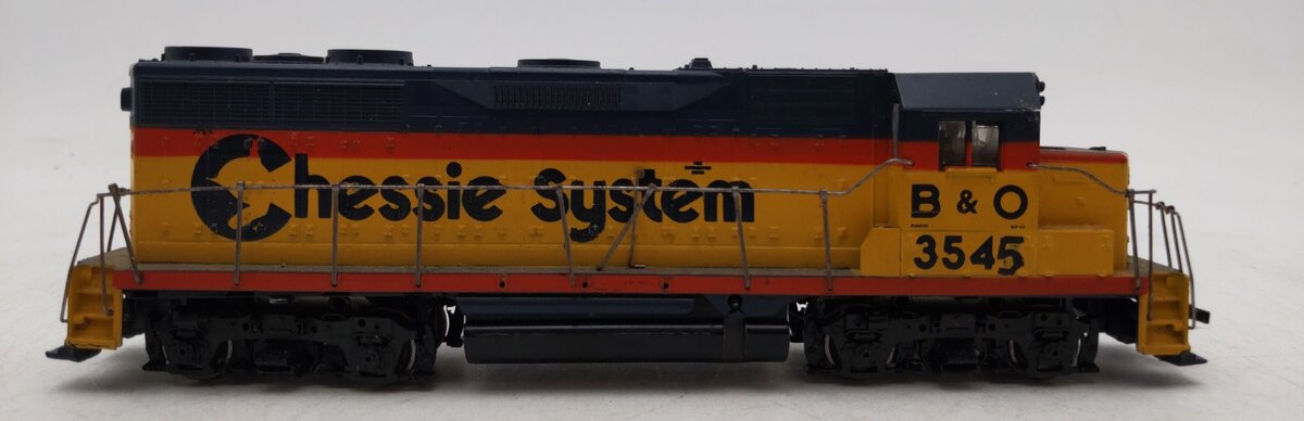 Athearn 94210 HO Scale Chessie System B&O GP35 Diesel Locomotive VG