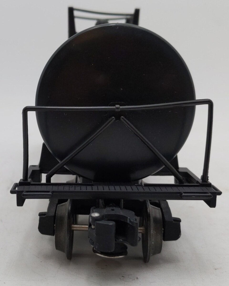 Lionel 6-17900 O Gauge Santa Fe Unibody Single Dome Tank Car #17900 EX/Box