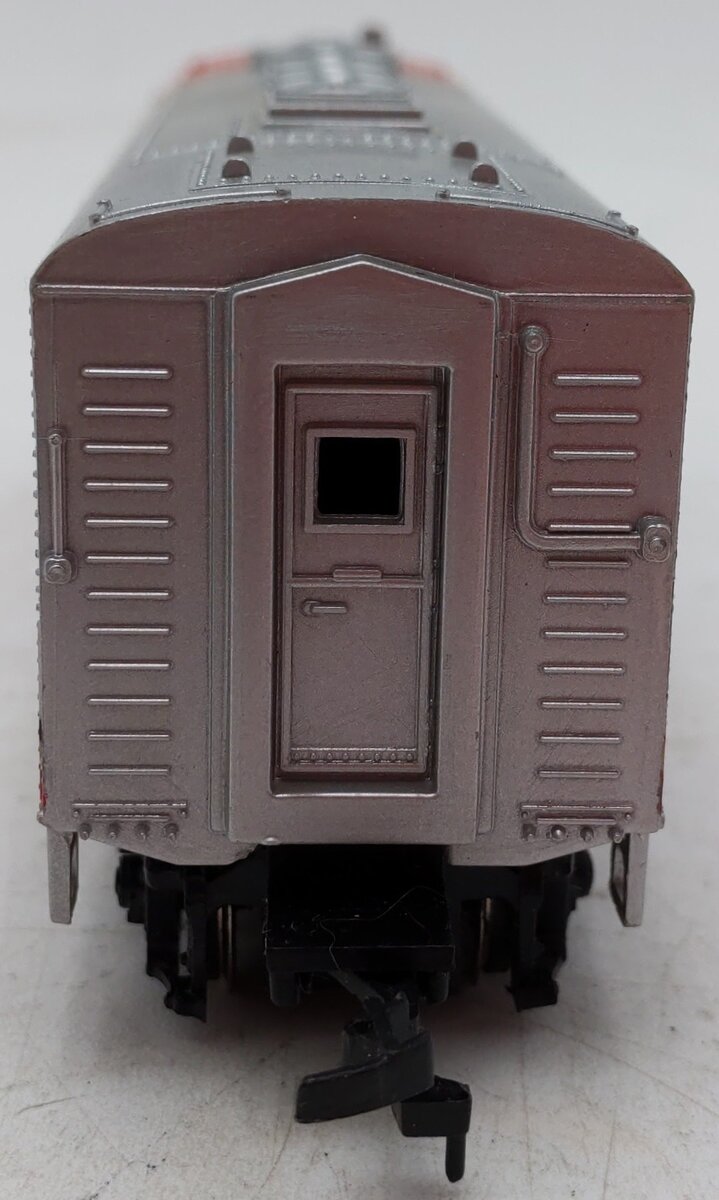 Bachmann 0507 HO Scale Santa Fe EMD F9 Diesel Locomotive #307 EX