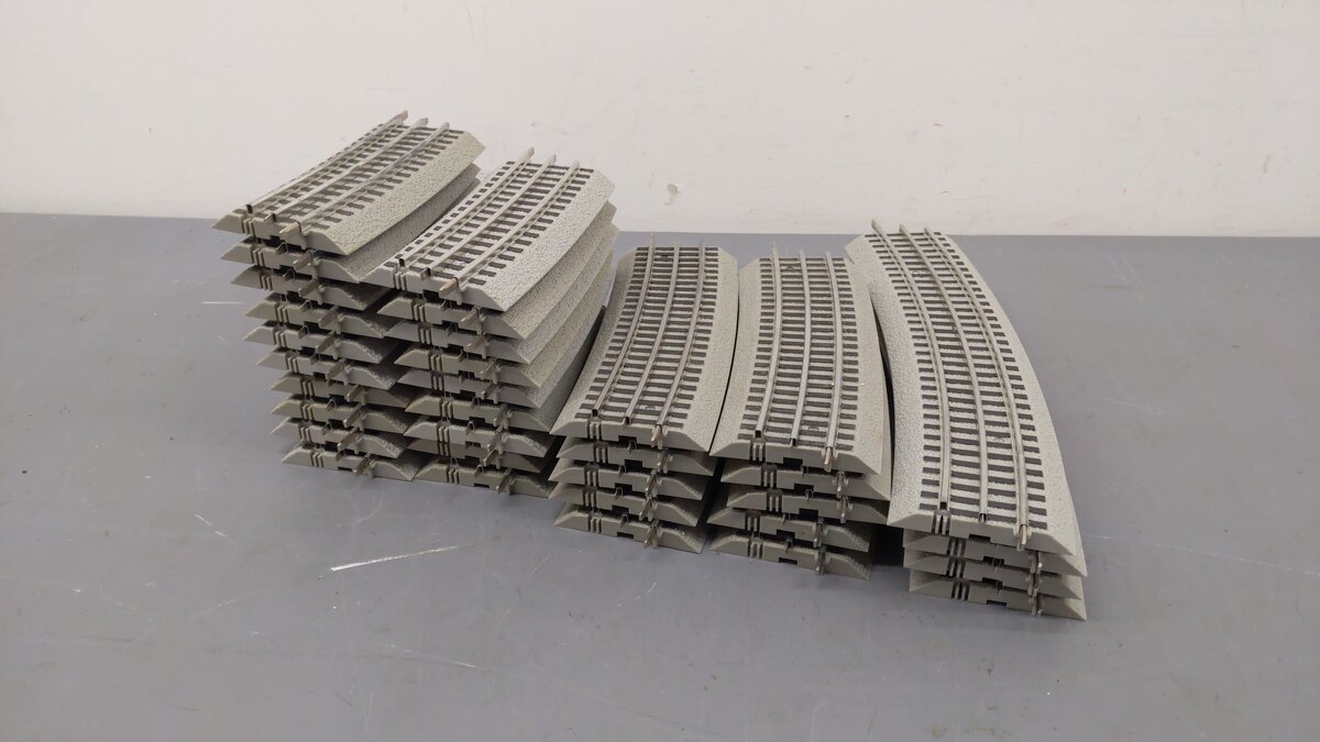 Lionel O Assorted FasTrack 6-12055, 6-81250, 6-12041 [33] EX