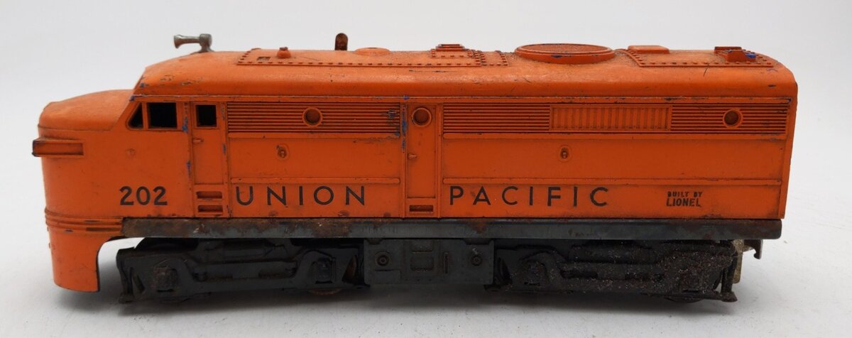 Lionel 202 Vintage O Union Pacific Alco A Powered Diesel Locomotive VG