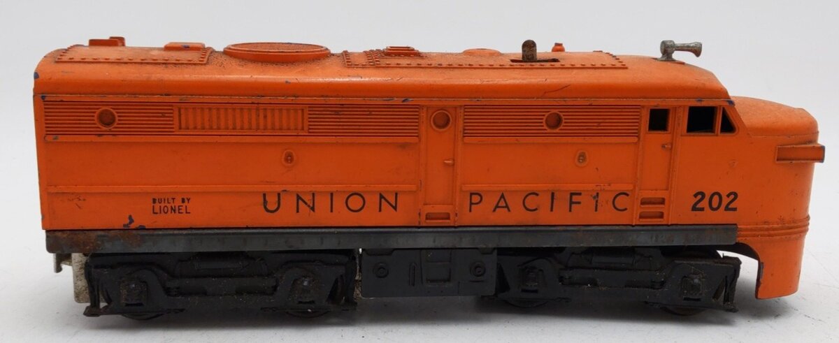 Lionel 202 Vintage O Union Pacific Alco A Powered Diesel Locomotive VG