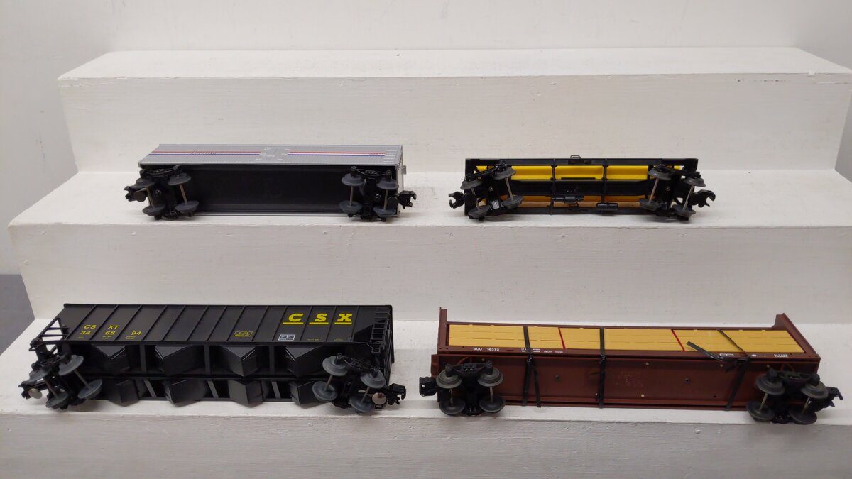 Lionel and Others O 30-7811, 6-16372, 6-16123, U4913LD [4] EX/Box