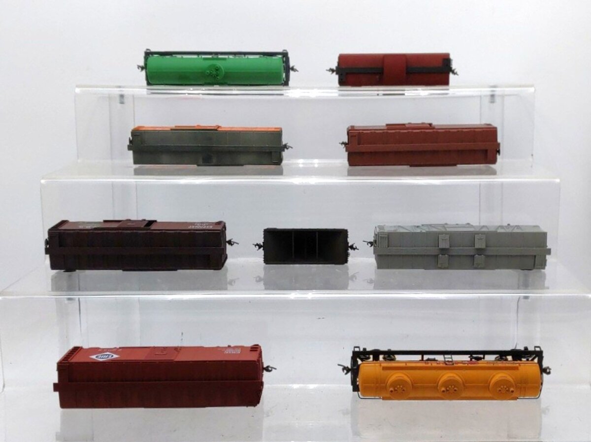 Athearn & Other HO Scale Assorted Freight Cars [9] VG