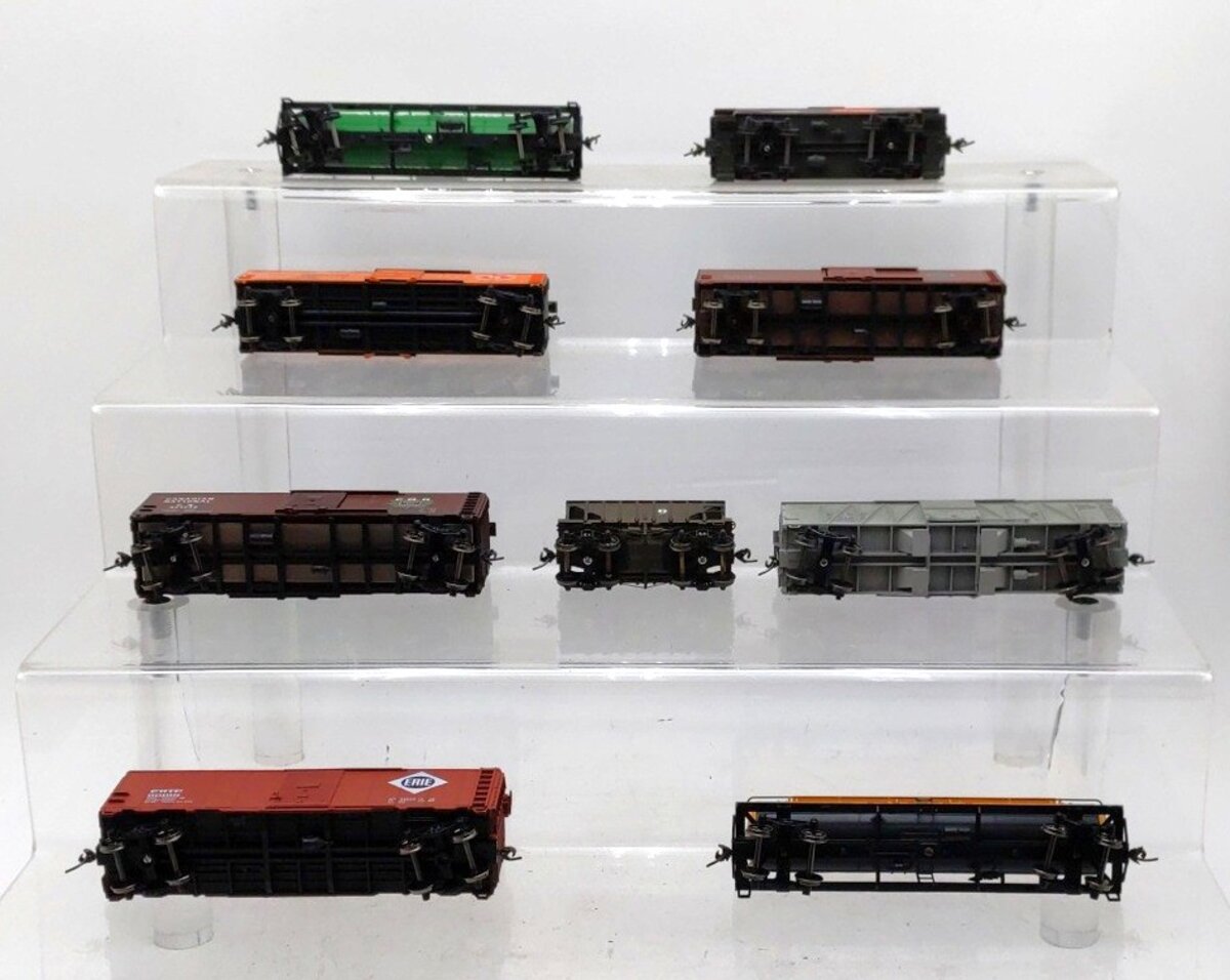 Athearn & Other HO Scale Assorted Freight Cars [9] VG