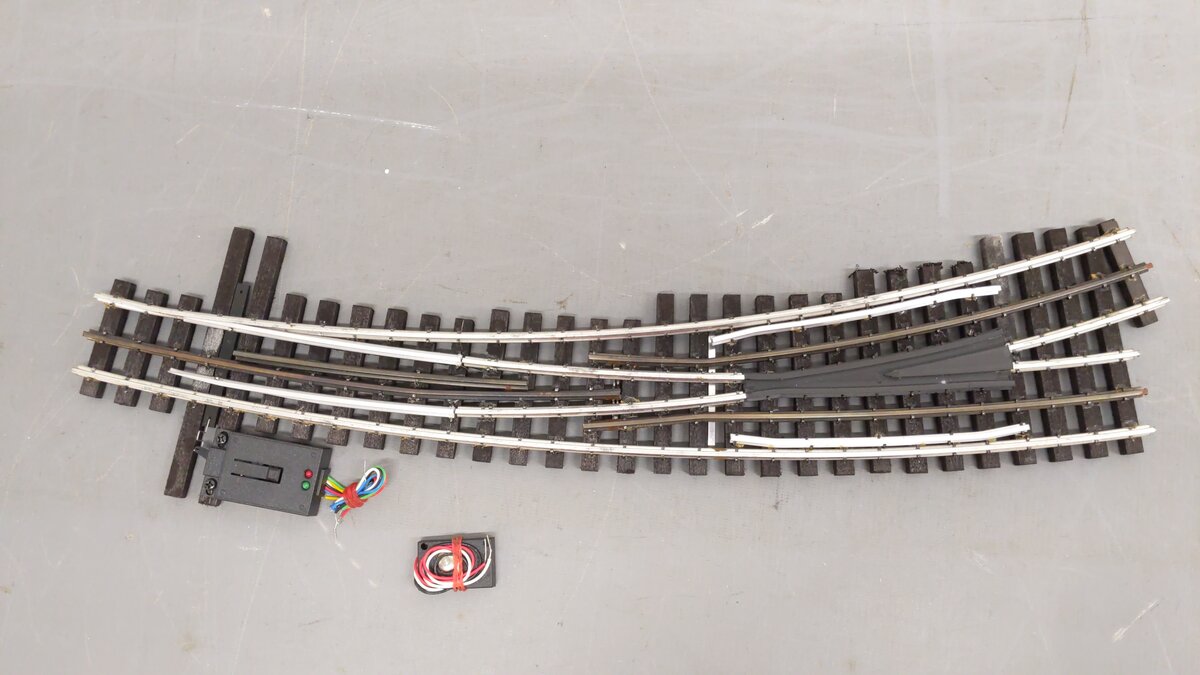 Ross 231M25 #6 Left Hand with DZ-2500 Curved Switch Turnout VG/Box