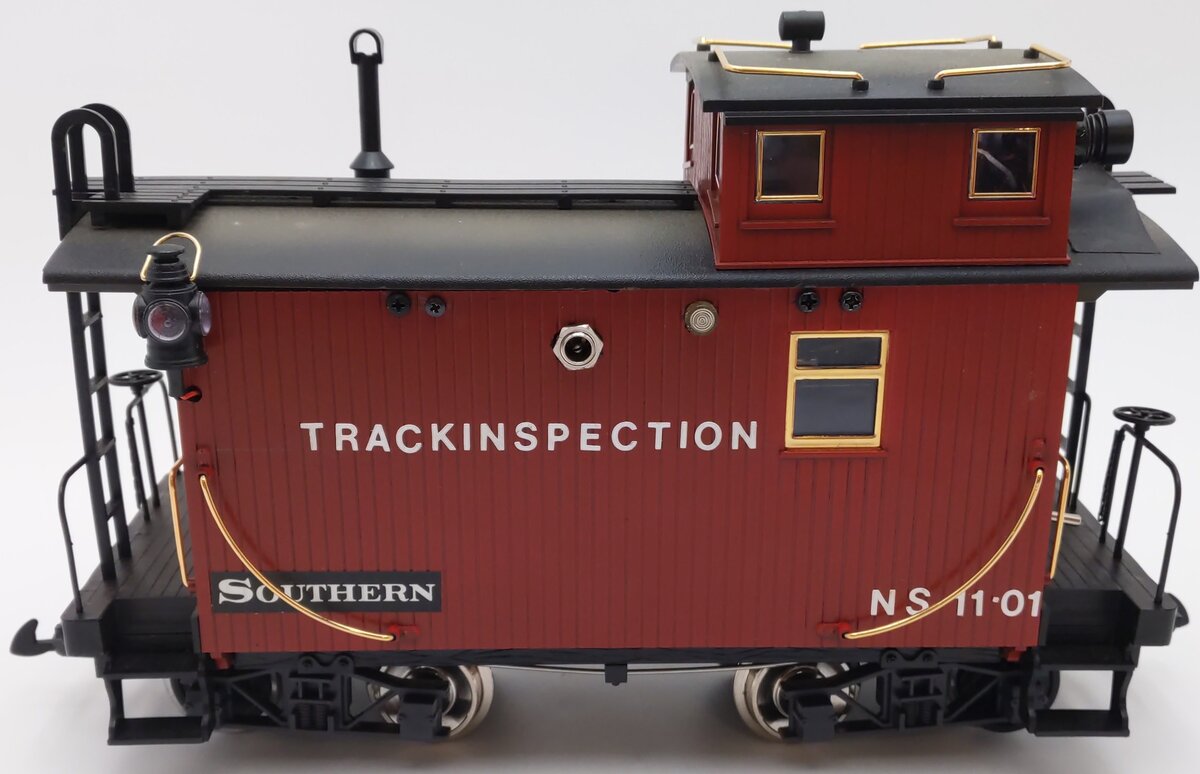 LGB 47655 G Scale Red Caboose w/Custom Camera EX/Box