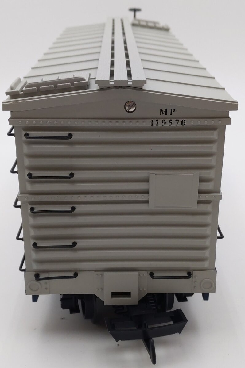 USA Trains R-1957 G Gauge Missouri Pacific Boxcar #119570 EX/Box