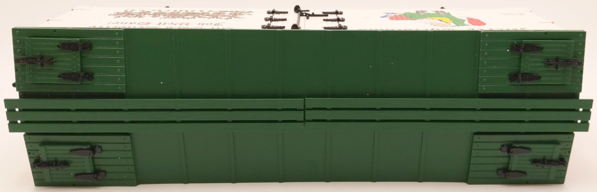 USA Trains R13018 G 2000 Christmas Reefer Car LN/Box