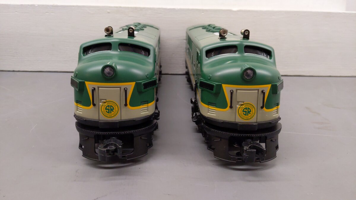 Williams O Gauge Southern AA Diesel Locomotives #2356/2356 EX/Box