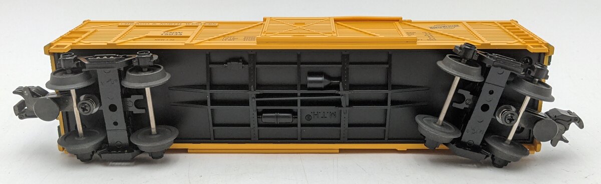 MTH 33-7702 O Gauge Chicago & Northwestern Stock Car #15034 LN/Box