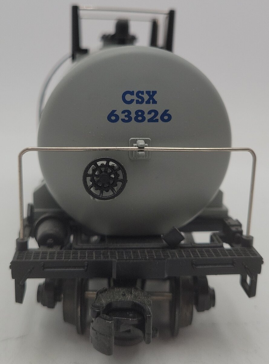 MTH 20-96003 O Gauge CSX 8000 Gallon Single Dome Tank Car #63826 EX/Box