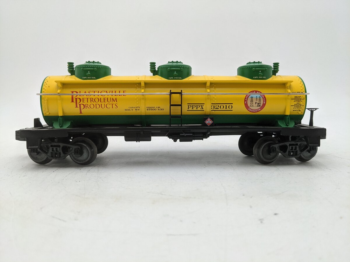 Williams 47104 Union Pacific 3-Dome Tank Car  EX
