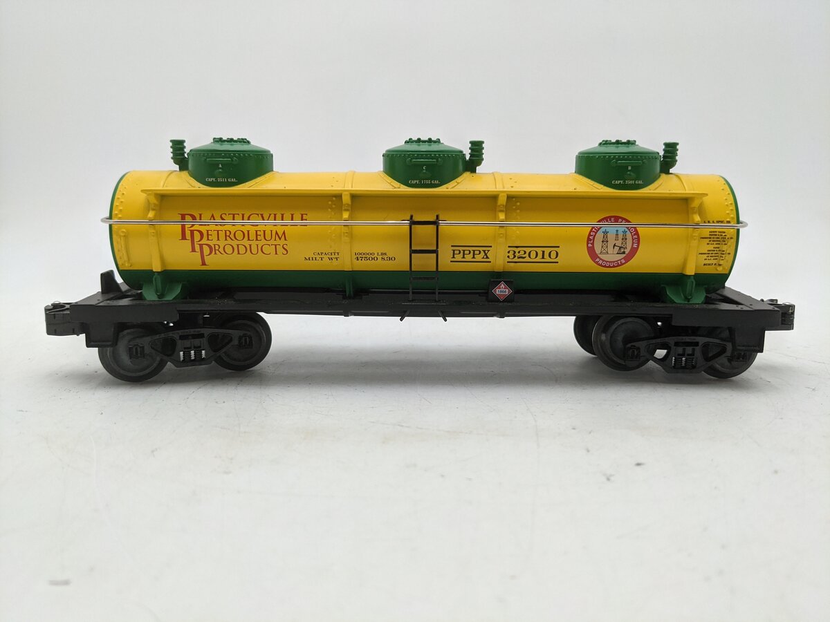 Williams 47104 Union Pacific 3-Dome Tank Car  EX