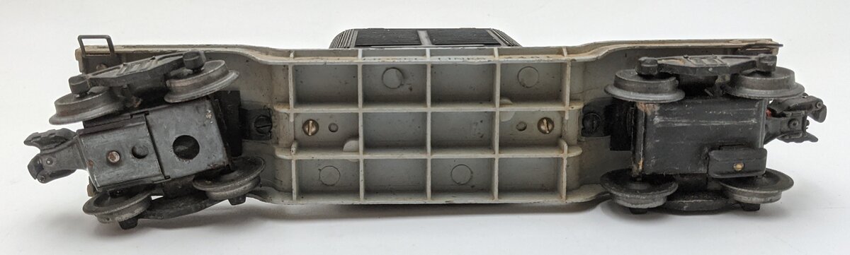 Lionel 6818 Vintage O Flatcar with Transformer VG/Box