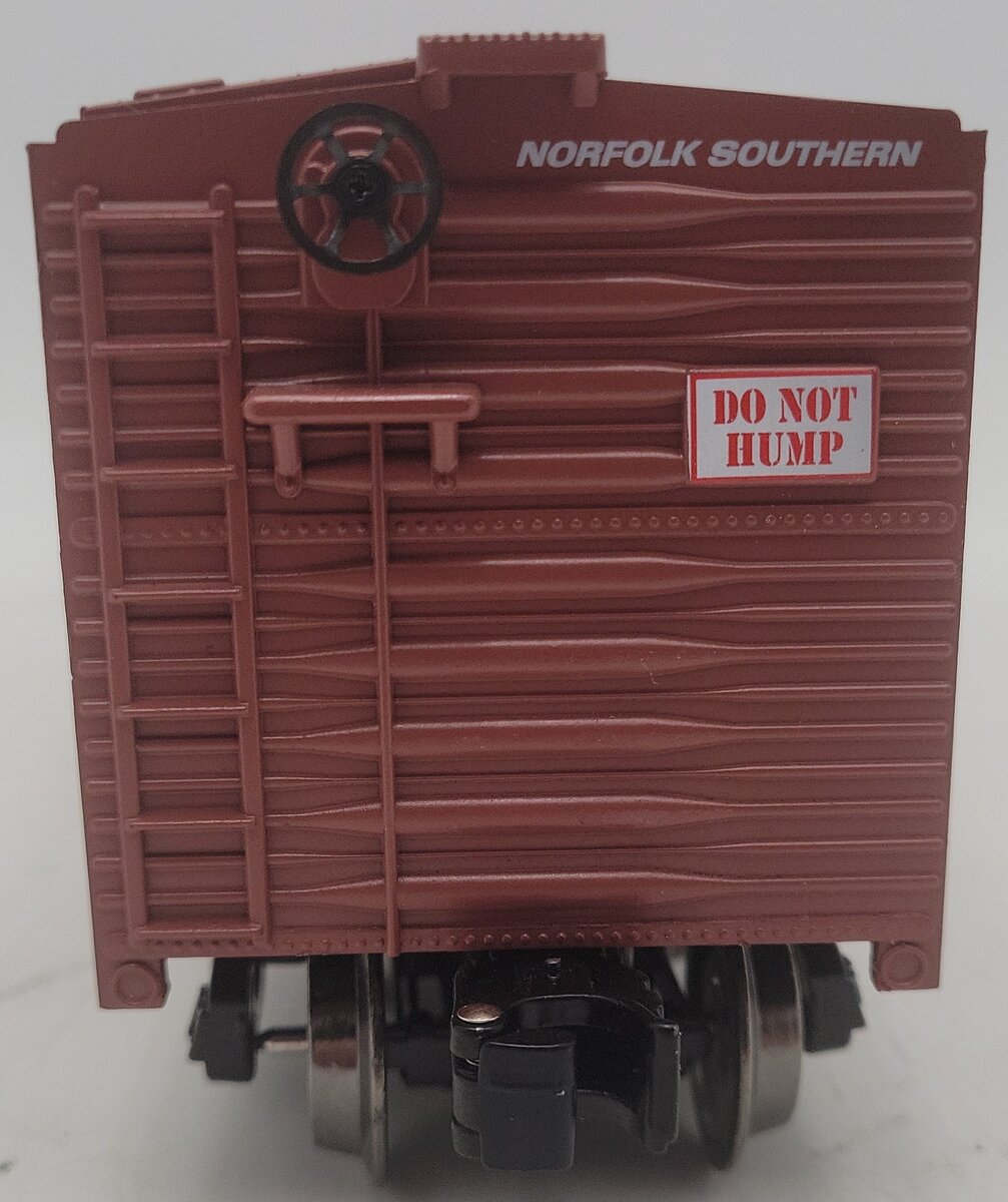 Menards 279-3820 O Norfolk Southern Boxcar #9053 EX/Box