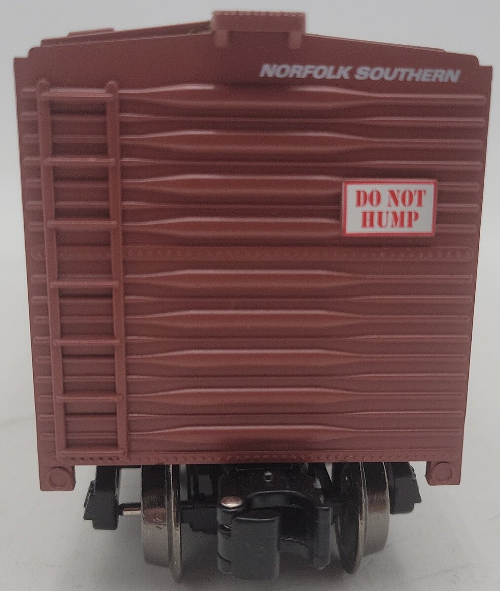 Menards 279-3820 O Norfolk Southern Boxcar #9053 EX/Box