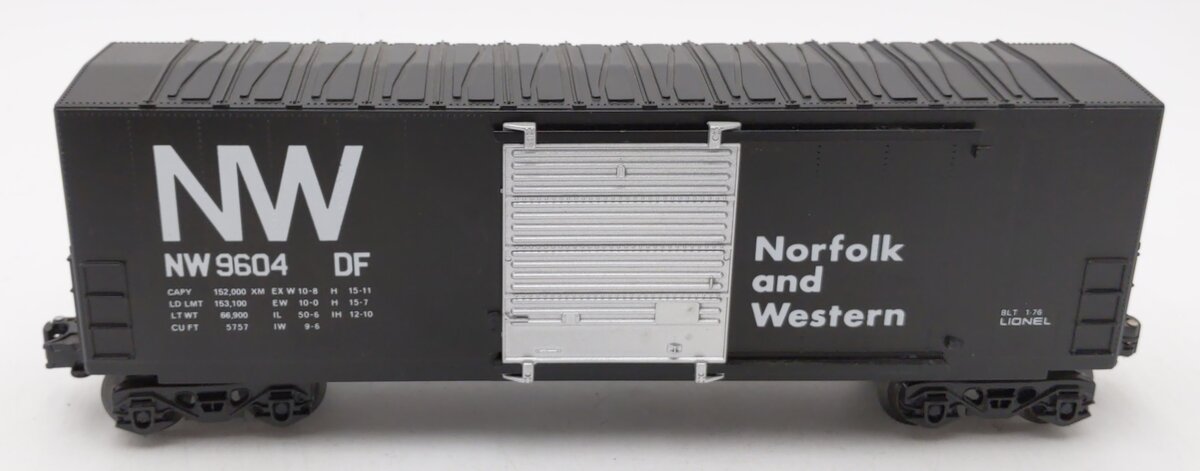 Lionel 6-9604 O Gauge Norfolk & Western Hi-Cube Boxcar LN