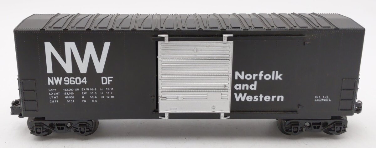 Lionel 6-9604 O Gauge Norfolk & Western Hi-Cube Boxcar LN