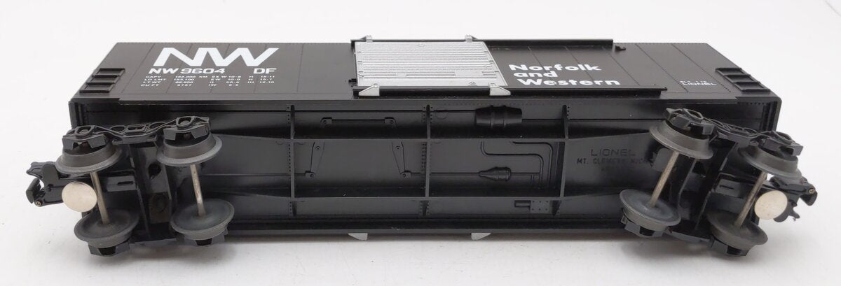 Lionel 6-9604 O Gauge Norfolk & Western Hi-Cube Boxcar LN