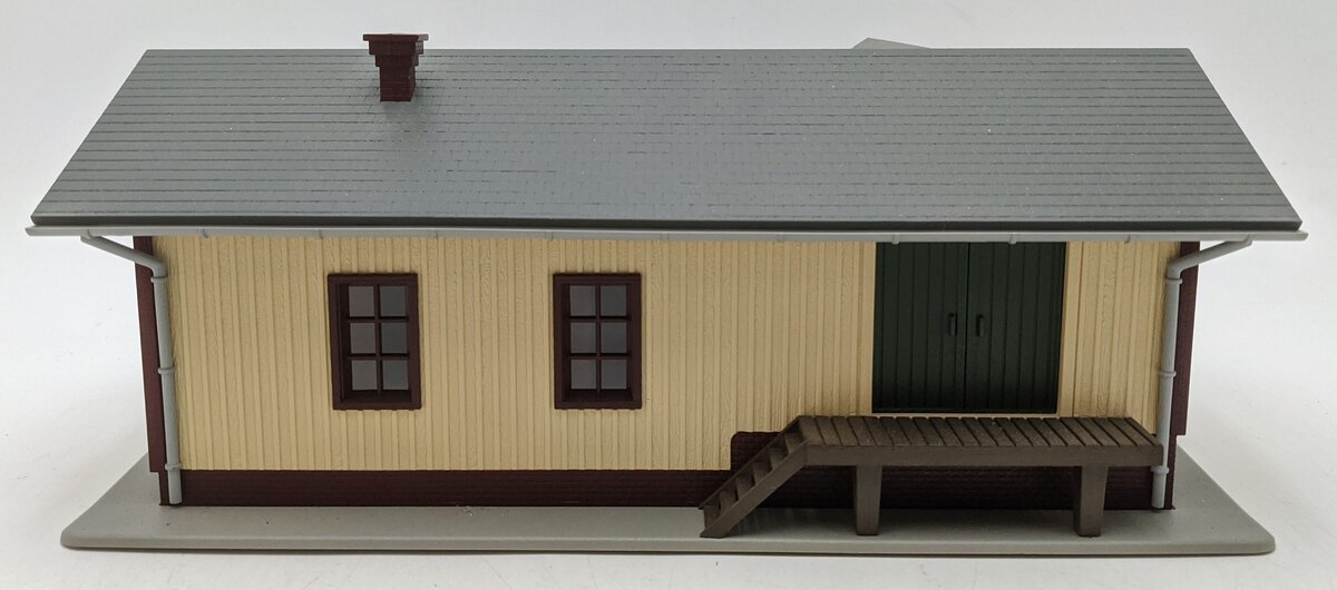 MTH 30-90032 O Fairview Lighted Train Depot Building EX/Box