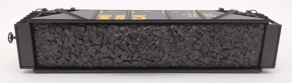 Lionel 6-26437 O Gauge CSX 4-Bay Hopper LN