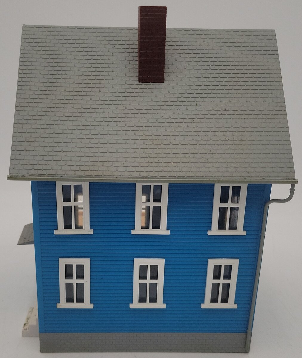 Model Power 6352 O/O-27 Built-Up Mr. Rodgers House/Box