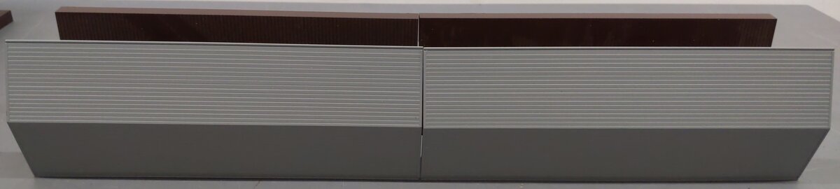 MTH 30-9014 O Gauge Red Stone Passenger Station with 2 Platforms EX/Box