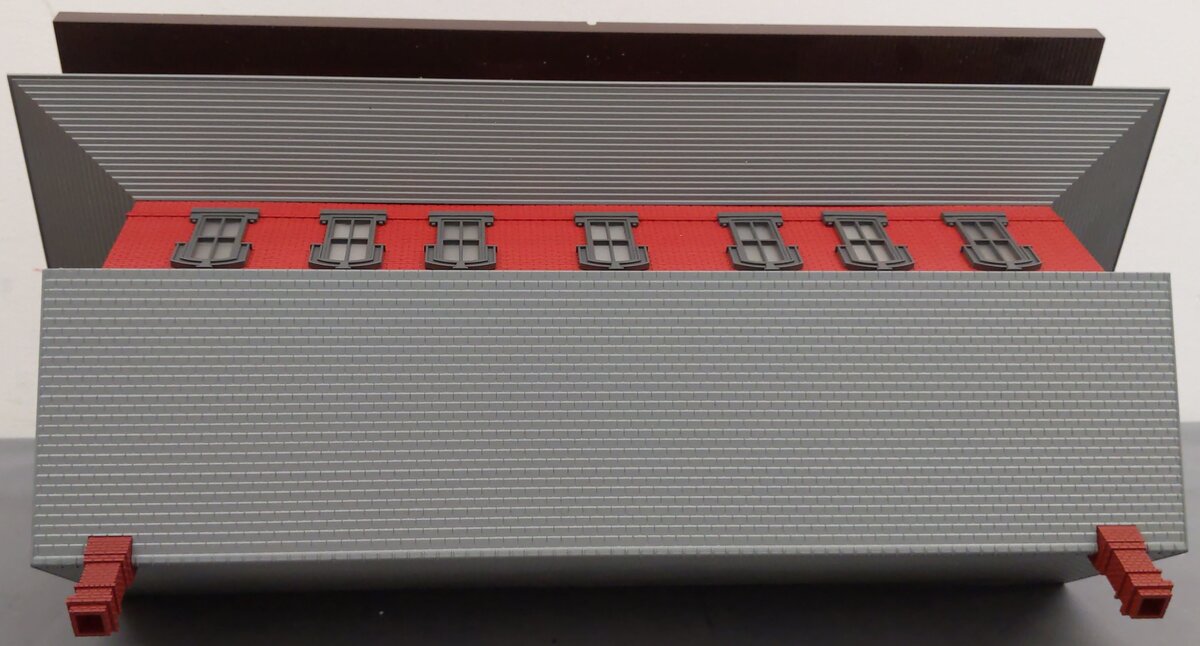 MTH 30-9014 O Gauge Red Stone Passenger Station with 2 Platforms EX/Box