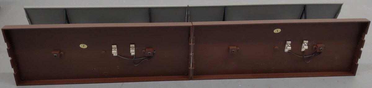 MTH 30-9014 O Gauge Red Stone Passenger Station with 2 Platforms EX/Box