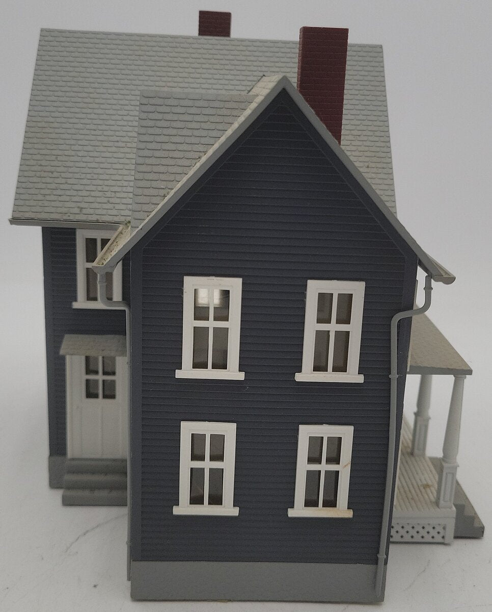 Model Power 6356 O Built-Up Simpsons House/Box