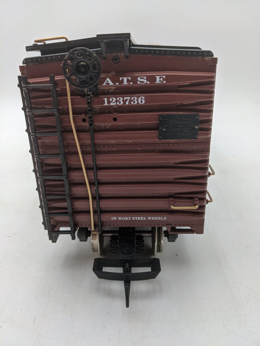 LGB 45913 Santa Fe Boxcar #123736 - Metal Wheels VG/Box