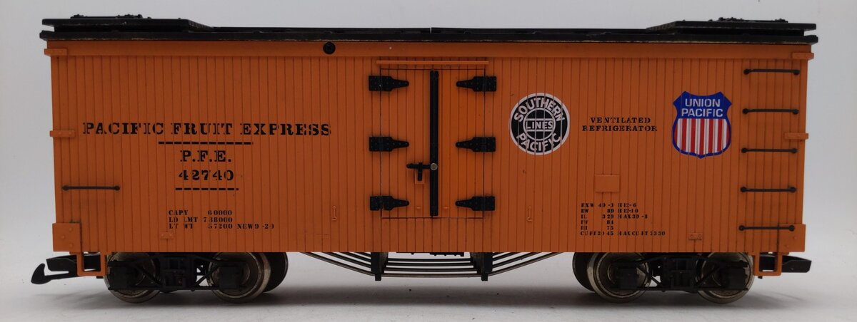 LGB 42740 G Scale Pacific Fruit Express Refrigerator Car #42740 VG