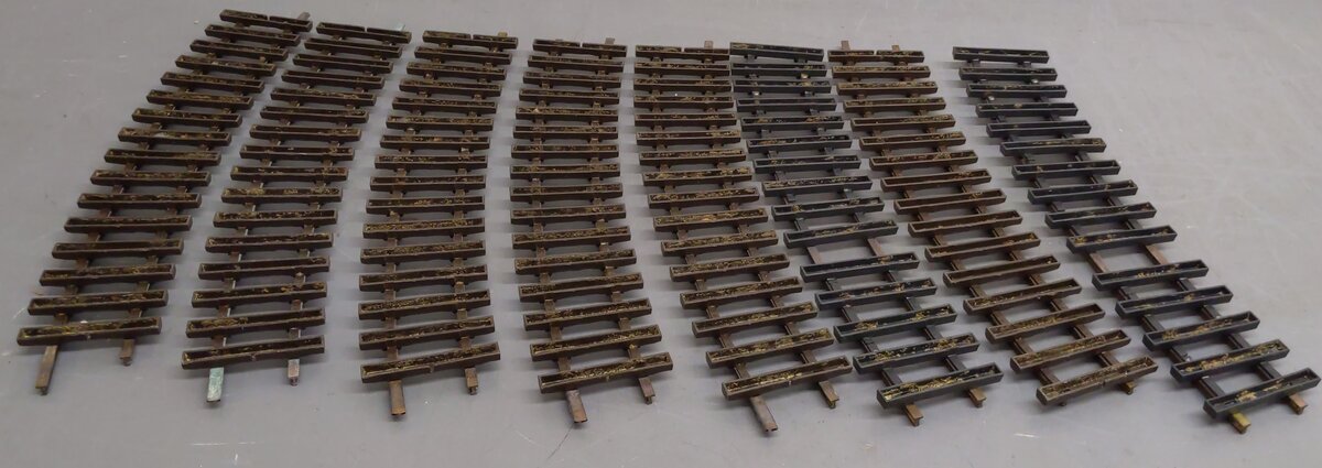 LGB 1600 Curved Track Sections (8) VG