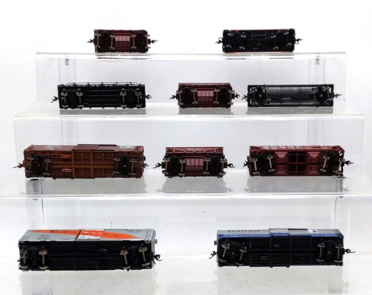 Accurail & Other HO Scale Assorted Freight Cars [10] EX