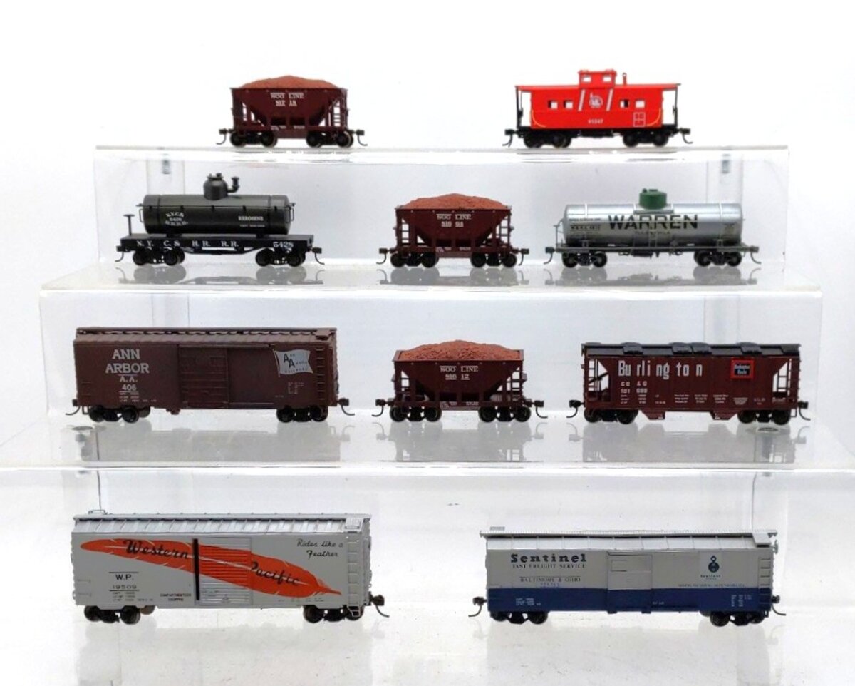 Accurail & Other HO Scale Assorted Freight Cars [10] EX