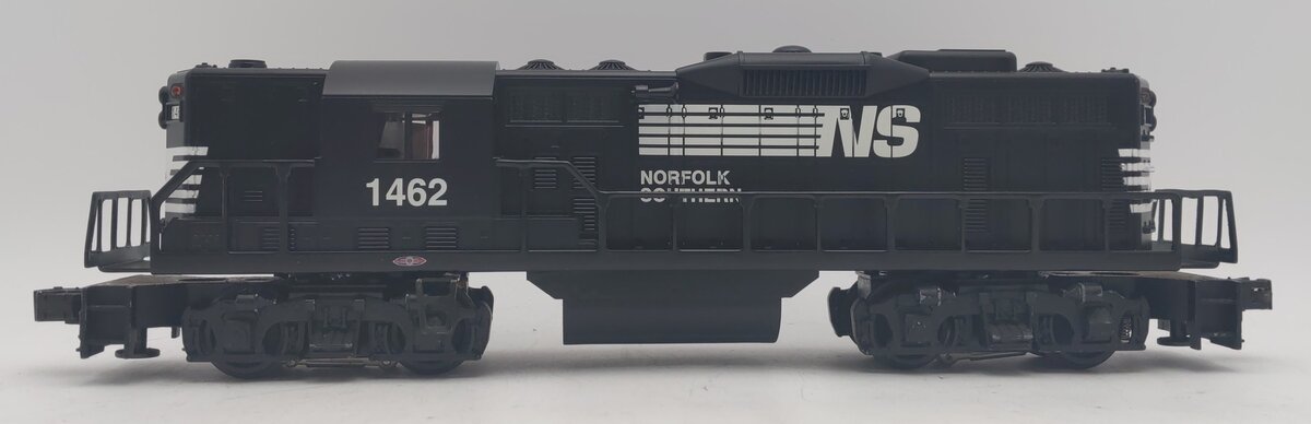 Williams O Gauge Norfolk Southern GP-9 Powered Diesel Locomotive #1462 EX