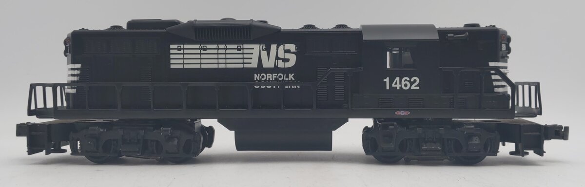 Williams O Gauge Norfolk Southern GP-9 Powered Diesel Locomotive #1462 EX