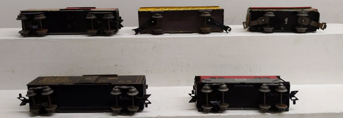Marx & Other Assorted O Gauge Tin Plat  Freight Cars [5] EX