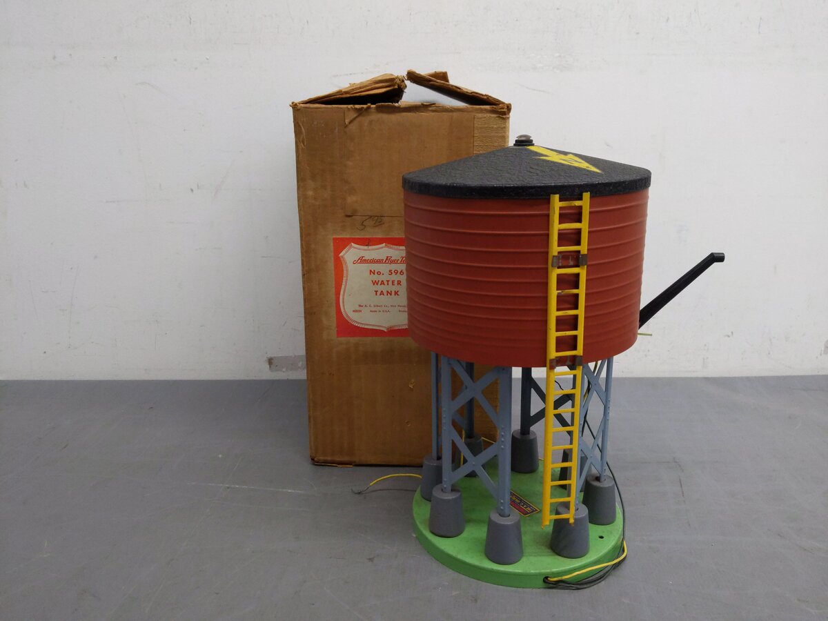 American Flyer 596 Vintage S Operating Water Tower VG/Box